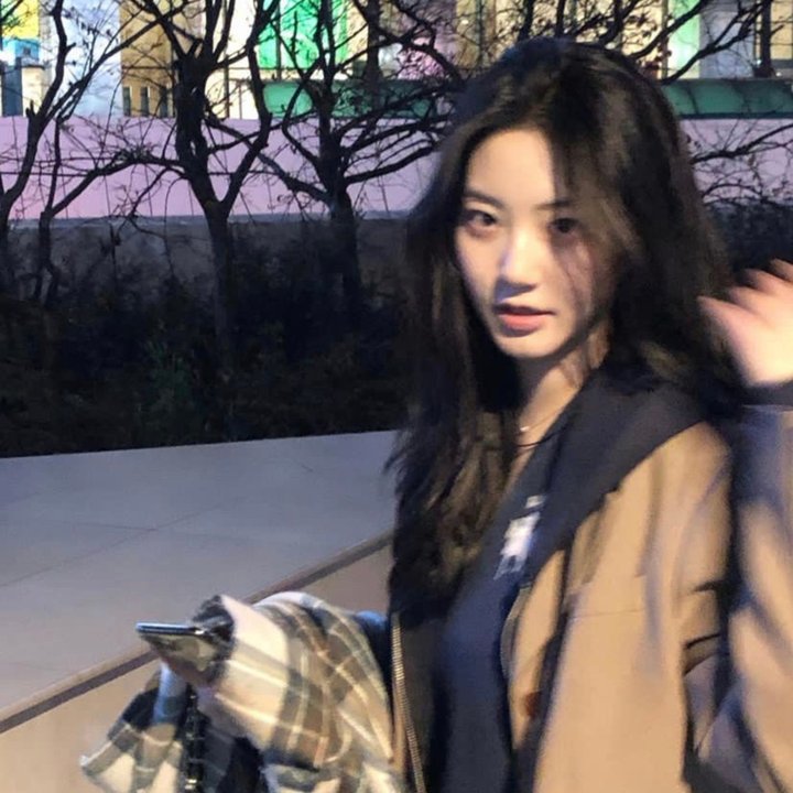 村里来了个直播女神